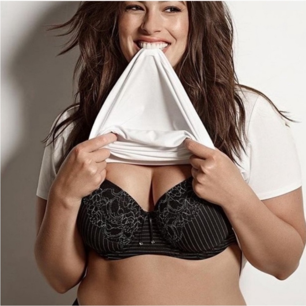 Ashley Graham | Black Pinstripe Showstopper Bra | Sz 40DD